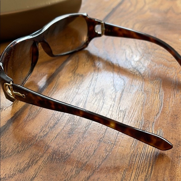 Gucci sunglasses - Picture 3 of 3